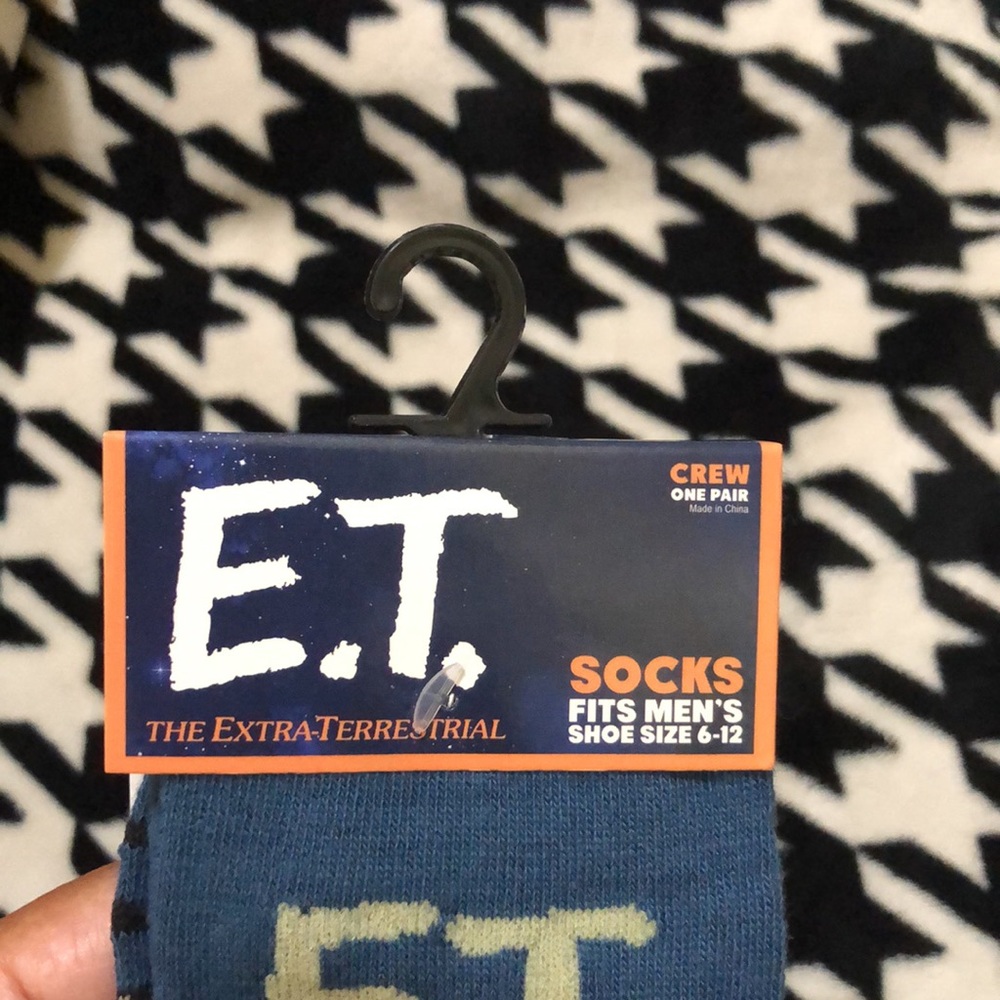 Odd Sox E.T. The Extra-Terrestrial Novelty Socks - Picture 3 of 5